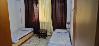 3 BHK Flat for Sale in Malad West, Mumbai