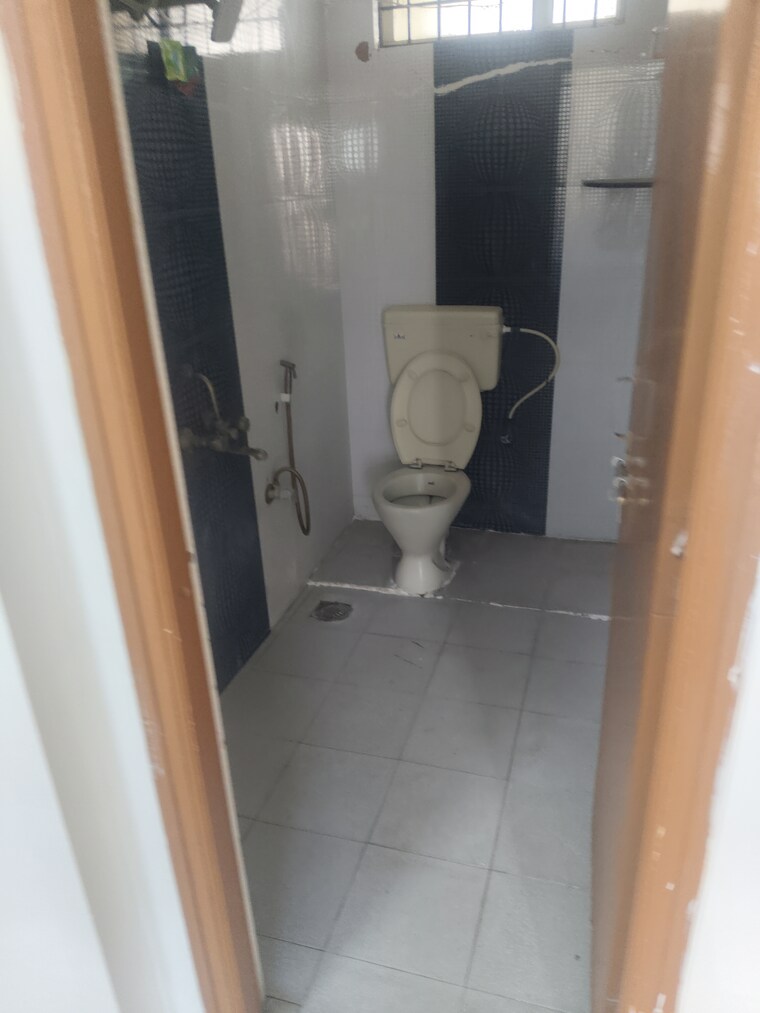 Attached Bathroom, adithya-nilaya 1 Bedroom 550 Sq.Ft. Apartment In Kadubeesanahalli Bangalore 9263562