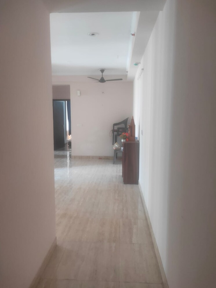 Living Room, mahagun-mezzaria 3 Bedroom 2500 Sq.Ft. Apartment In Sector 78 Noida 9263569