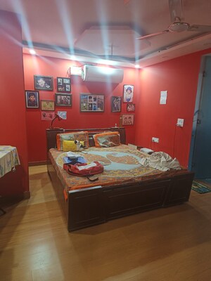 Bedroom in 3 BHK Builder Floor at Ansal Plaza Sector-23, Sector 23 – for Rent