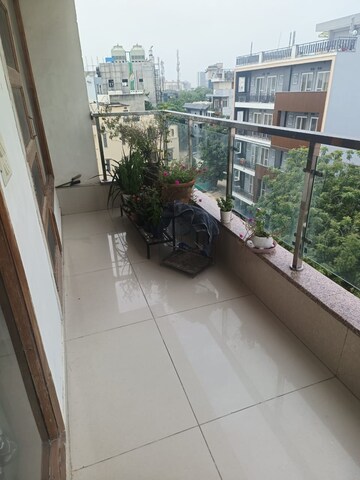 Balcony in 3 BHK Builder Floor at Ansal Plaza Sector-23, Sector 23 – for Rent