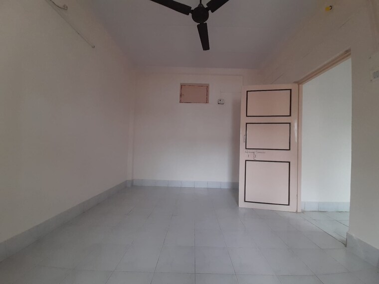 Room, bimbisar-nagar 1 Bedroom 470 Sq.Ft. Apartment In Goregaon East Mumbai 9263597