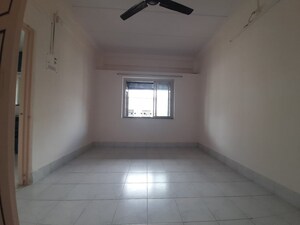 Room in 1 BHK Apartment at Bimbisar Nagar, Goregaon East – for Rent