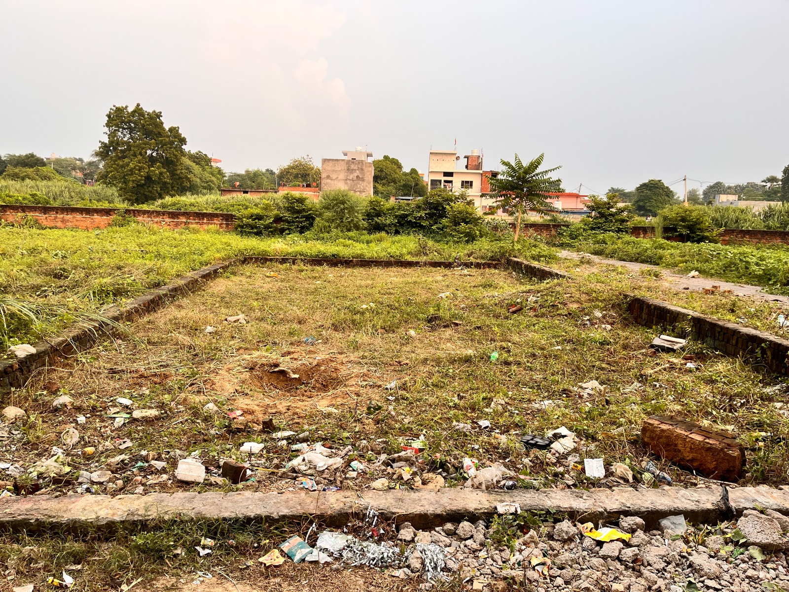 Plot For Sale in Banthara