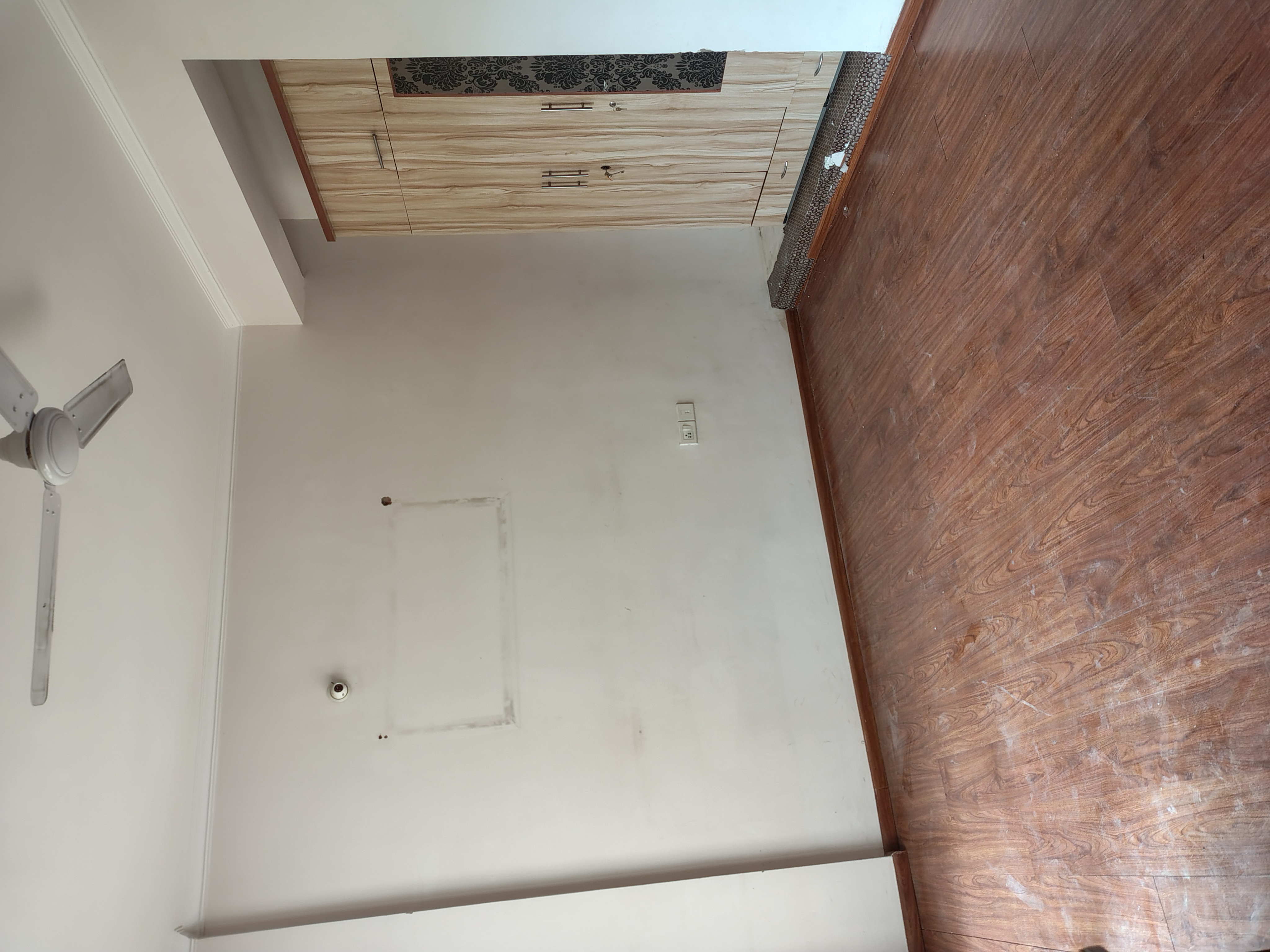 2 BHK + Extra Room Apartment For Rent in Amrapali Leisure Park