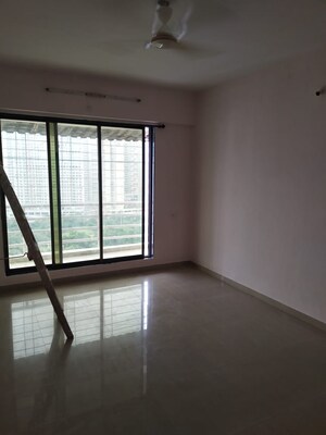 Master Bedroom in 4 BHK Apartment at Green Heritage, Kharghar – for Sale