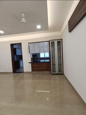 Room in 2 BHK Builder Floor at Ansal Plaza Sector-23, Sector 23 – for Rent