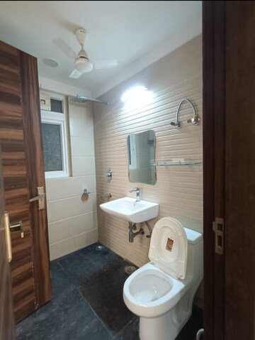 Bathroom in 2 BHK Builder Floor at Ansal Plaza Sector-23, Sector 23 – for Rent