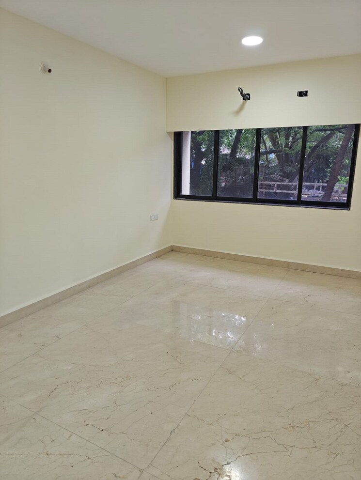 Room, bandra west 3 Bedroom 1200 Sq.Ft. Apartment In Bandra West Mumbai 9263614