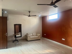 Living Room in 3 BHK Builder Floor at Ansal Plaza Sector-23, Sector 23 – for Rent