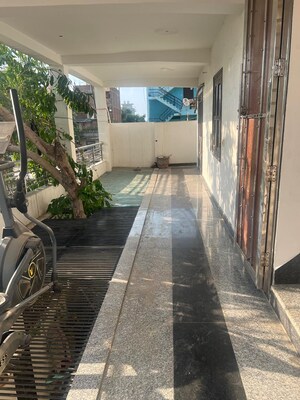 Balcony in 3 BHK Builder Floor at Ansal Plaza Sector-23, Sector 23 – for Rent