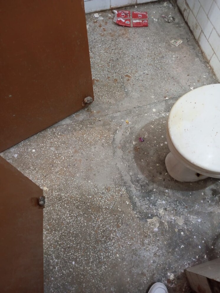 undefined, sector 5 dwarka 3 Bedroom 1500 Sq.Ft. Apartment In Sector 5 Dwarka Delhi 9263639