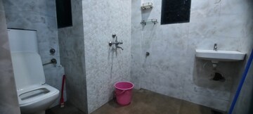 Bathroom in 1 BHK Apartment at Gautam View, Andheri West – for Rent