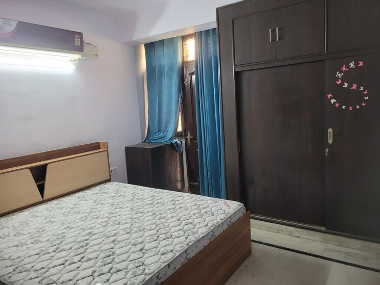 Bedroom, sector 22 dwarka 3 Bedroom 1800 Sq.Ft. Apartment In Sector 22 Dwarka Delhi 9263663