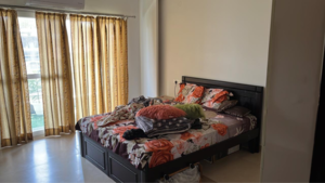 Bedroom in 3.5 BHK Builder Floor at Sector 43 – for Sale