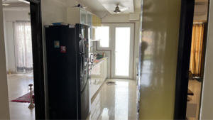 Kitchen in 3.5 BHK Builder Floor at Sector 43 – for Sale