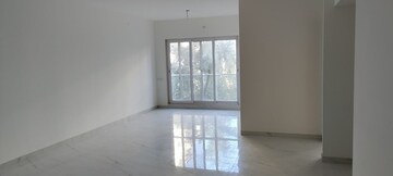 Room in 3 BHK Apartment at Santacruz West – for Rent