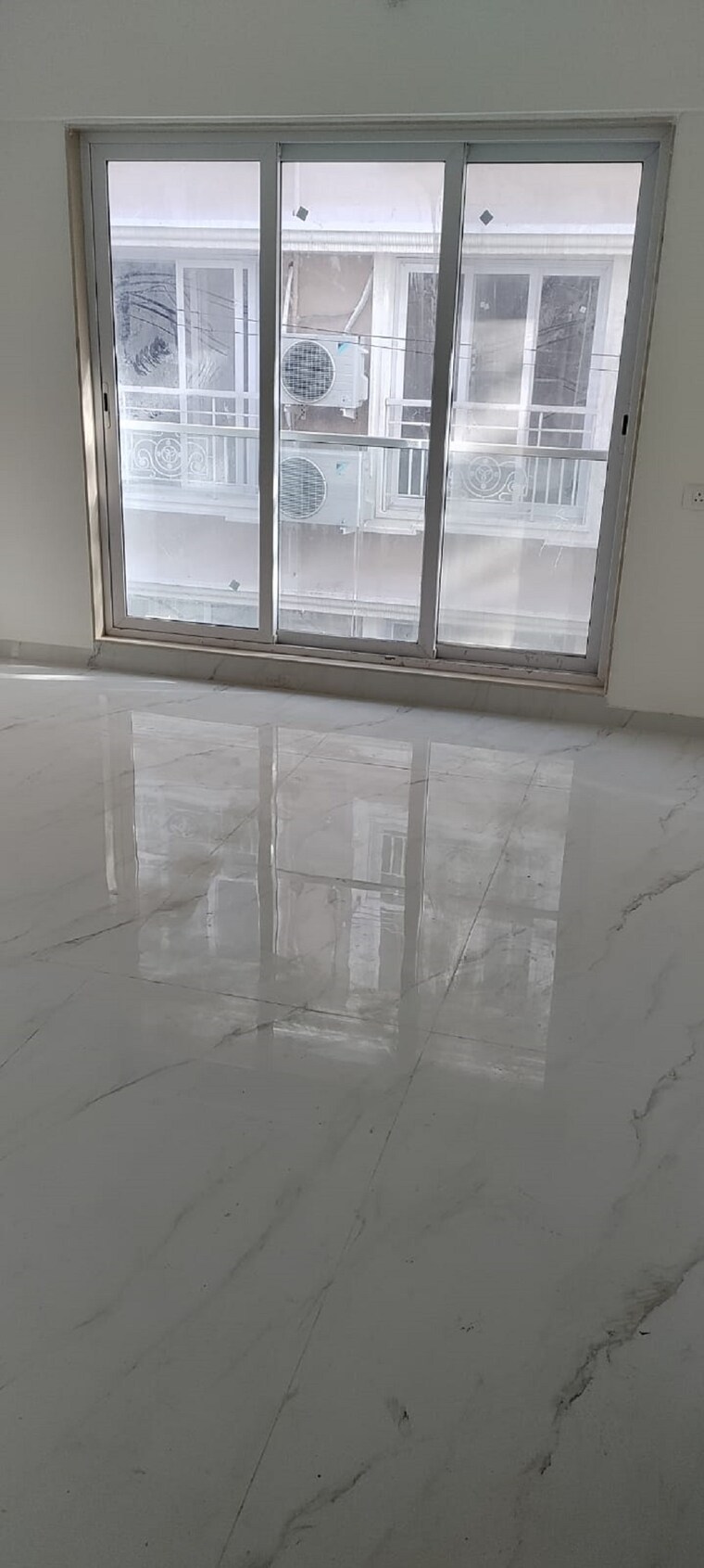 Room, santacruz west 3 Bedroom 1200 Sq.Ft. Apartment In Santacruz West Mumbai 9263665