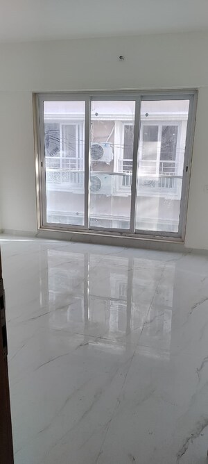 Room in 3 BHK Apartment at Santacruz West – for Rent