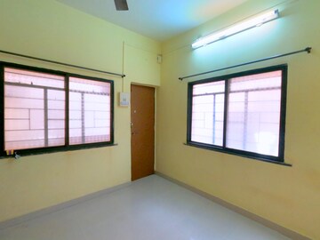 Room in Studio Builder Floor at Aundh – for Rent