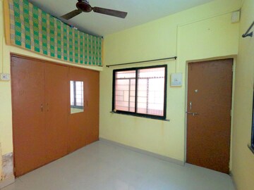 Room in Studio Builder Floor at Aundh – for Rent
