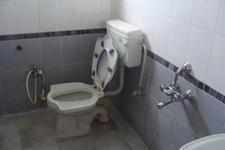 Bathroom, ganga nagar 1 Bedroom 640 Sq.Ft. Independent House In Ganga Nagar Bangalore 9263707