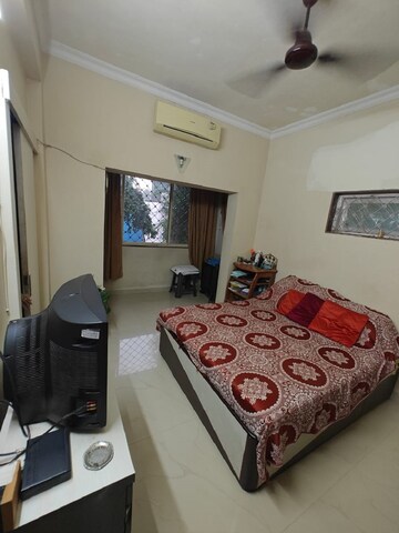 Bedroom in 2 BHK Apartment at Bandra West – for Rent