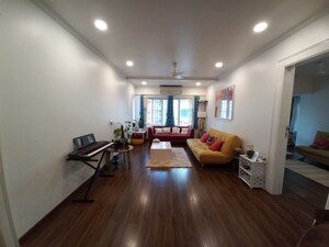 Living Room in 2 BHK Apartment at Khar West – for Rent