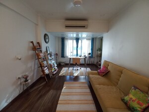 Living Room in 2 BHK Apartment at Khar West – for Rent