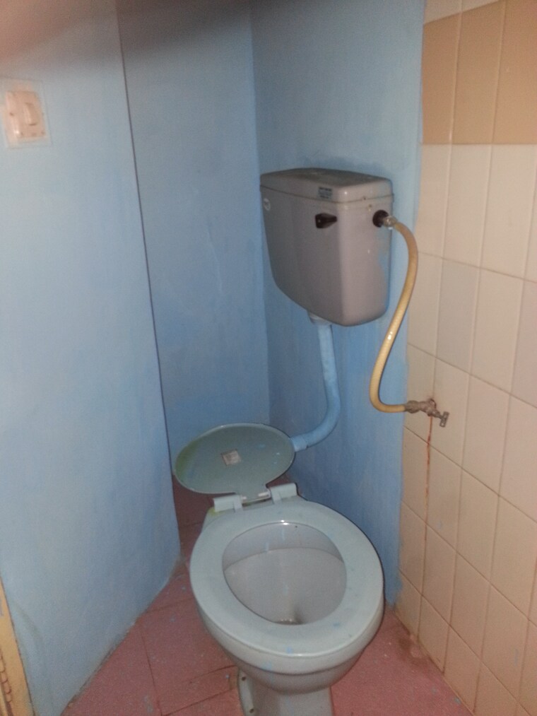 Bathroom, rt nagar 1 Bedroom 640 Sq.Ft. Independent House In Rt Nagar Bangalore 9263718