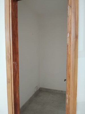 Room in 2 BHK Apartment at JKG Palm Resort, Raj Nagar Extension – for Sale