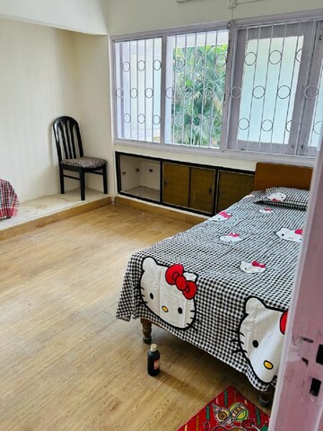 Bedroom in 2 BHK Apartment at Bandra West – for Rent