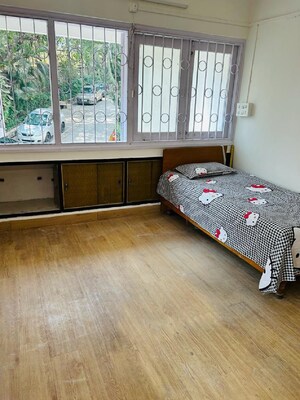 2 BHK Apartment For Rent in Bandra West