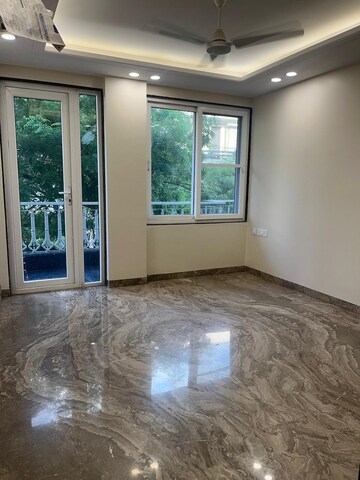 Room in 4 BHK Builder Floor at Greater Kailash – for Rent