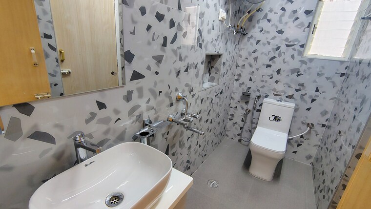 Attached Bathroom, ranka-plaza 3 Bedroom 1550 Sq.Ft. Apartment In Frazer Town Bangalore 9263809