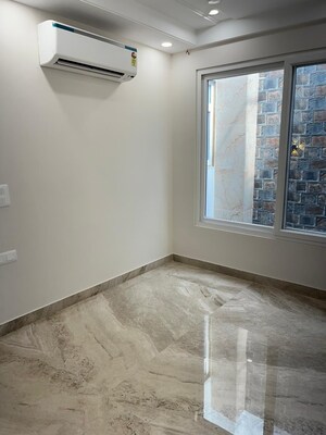 Room in 4 BHK Builder Floor at Saket – for Sale