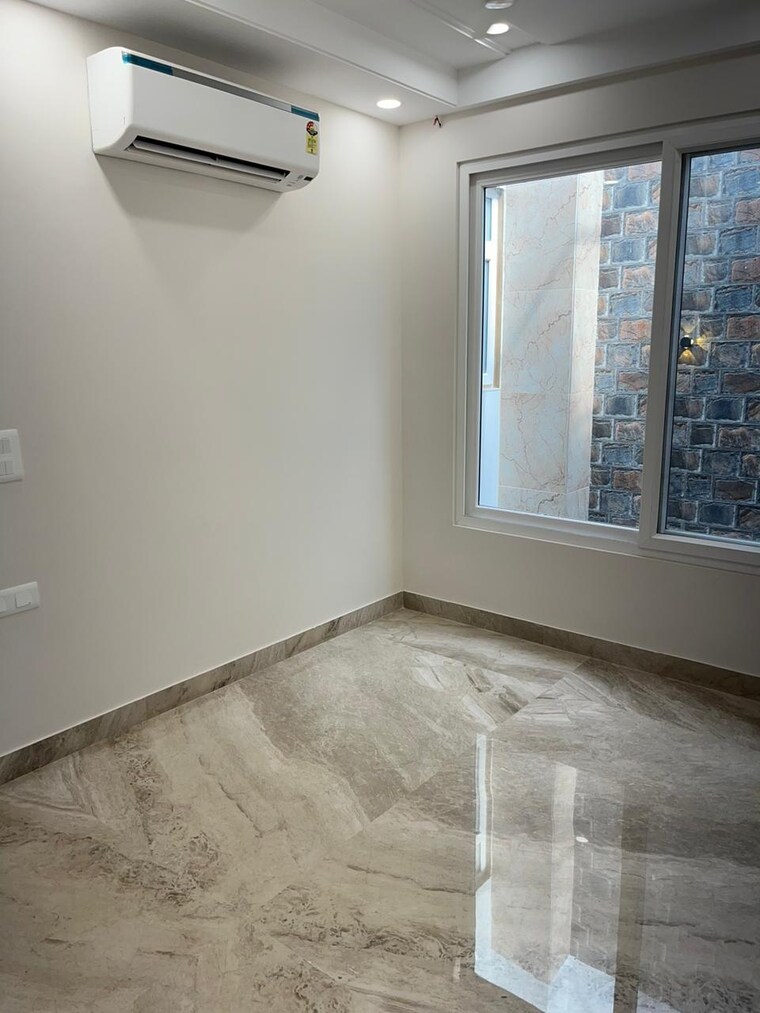 Room, saket 4 Bedroom 2700 Sq.Ft. Builder Floor In Saket Delhi 9263816