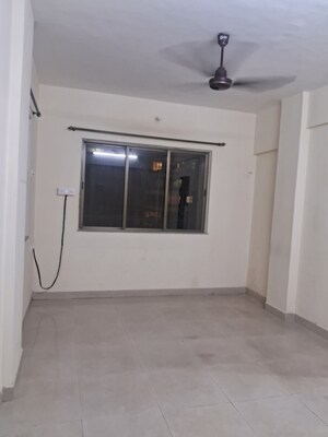 Bedroom in 2 BHK Apartment at Dosti Estates, Wadala East – for Rent