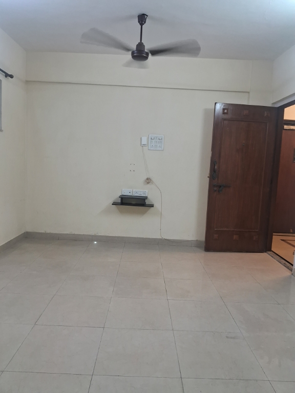 1 BHK 425 Sq.Ft. Apartment in Dosti Estates