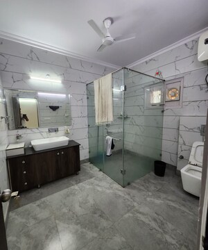 Attached Bathroom in 6 BHK Villa at Sainik Farm – for Rent