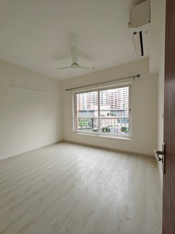 3 BHK Apartment For Sale in Shapoorji Pallonji Joyville Phase 2, Sector 102