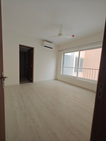 Room in 3 BHK Apartment at Shapoorji Pallonji Joyville Phase 2, Sector 102 – for Sale