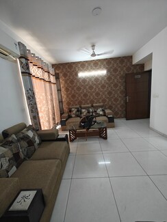 2 BHK + Servant Room Apartment For Sale in Experion Hub 108