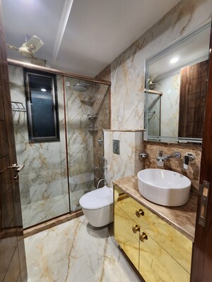 Attached Bathroom in 4 BHK Builder Floor at DLF Atria, Dlf Phase ii – for Sale