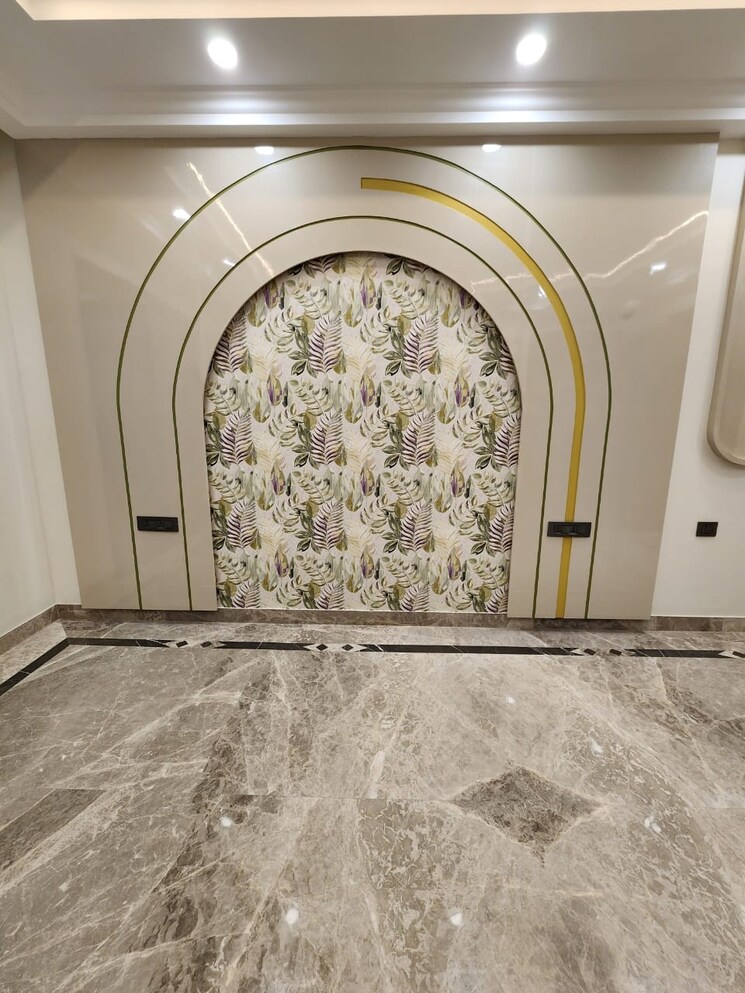 Room, dlf-atria 4 Bedroom 3600 Sq.Ft. Builder Floor In Dlf Phase ii Gurgaon 9263880