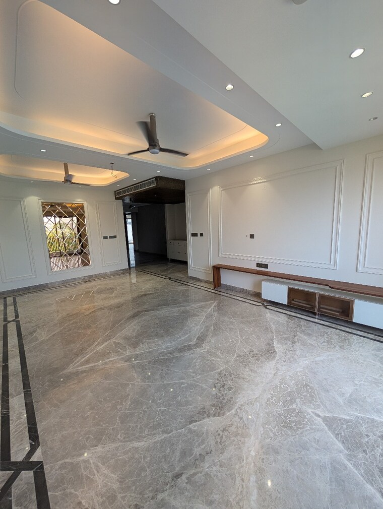 Room, dlf-atria 4 Bedroom 3600 Sq.Ft. Builder Floor In Dlf Phase ii Gurgaon 9263880