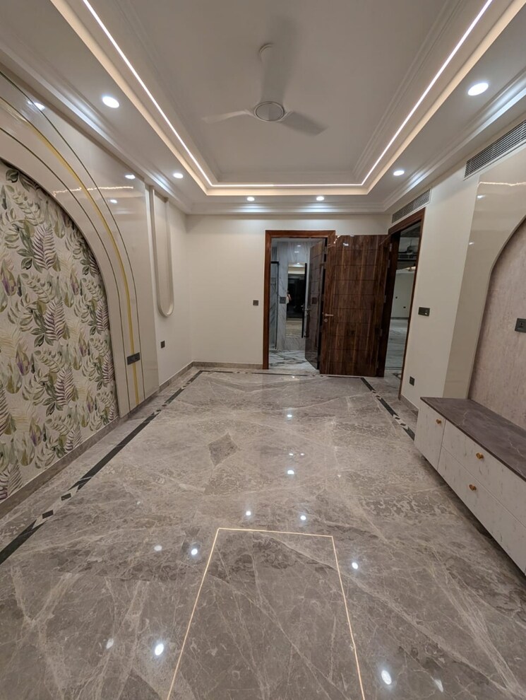 Room, dlf-atria 4 Bedroom 3600 Sq.Ft. Builder Floor In Dlf Phase ii Gurgaon 9263880