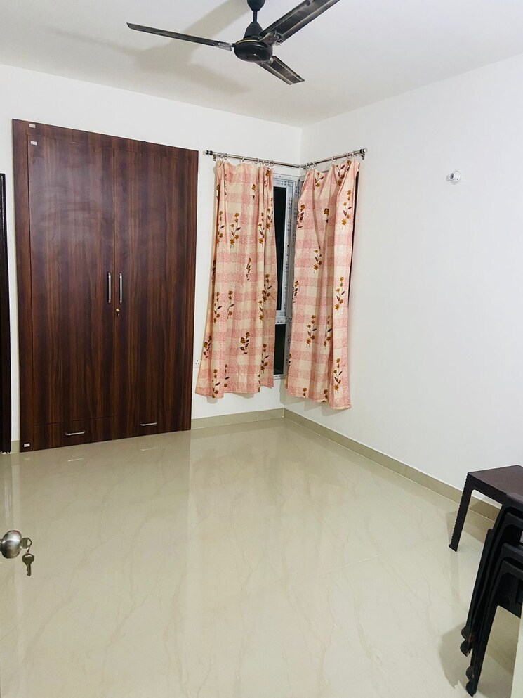 Bedroom, faizabad road 3.5 Bedroom 1705 Sq.Ft. Apartment In Faizabad Road Lucknow 9263883