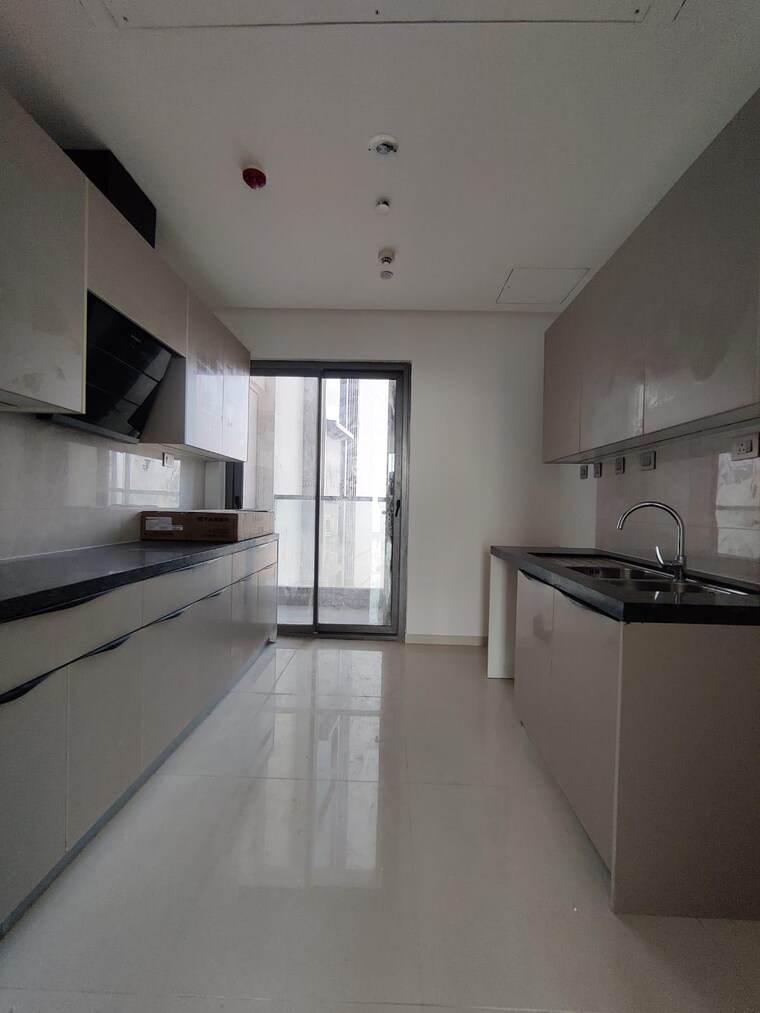 Kitchen, rustomjee-crown 4 Bedroom 2190 Sq.Ft. Apartment In Prabhadevi Mumbai 9263881