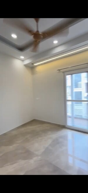 Room in 3 BHK Builder Floor at Capital Royal Casa, Gms Road – for Rent